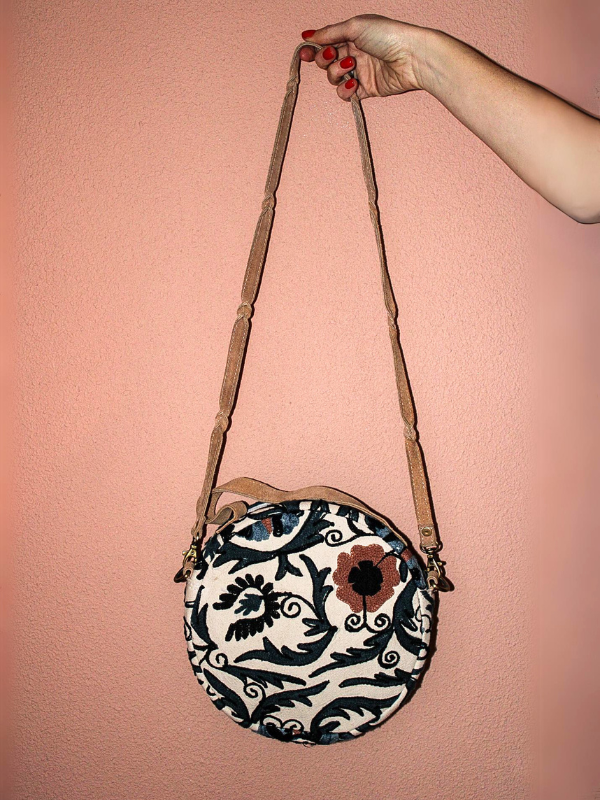 Suzani Ronde tas blauw mauve